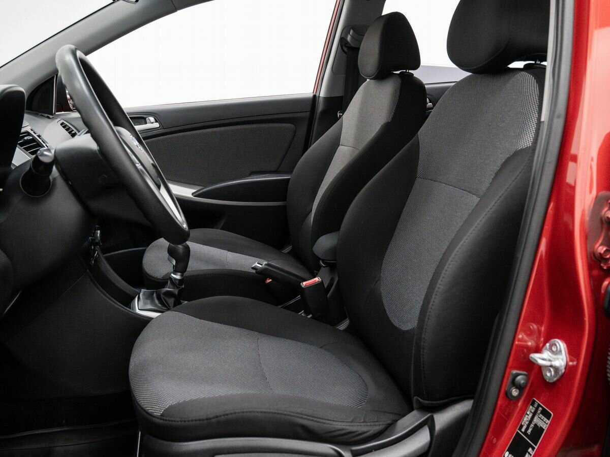 Купить Hyundai Solaris, 2011, 132 445 км, фото №15