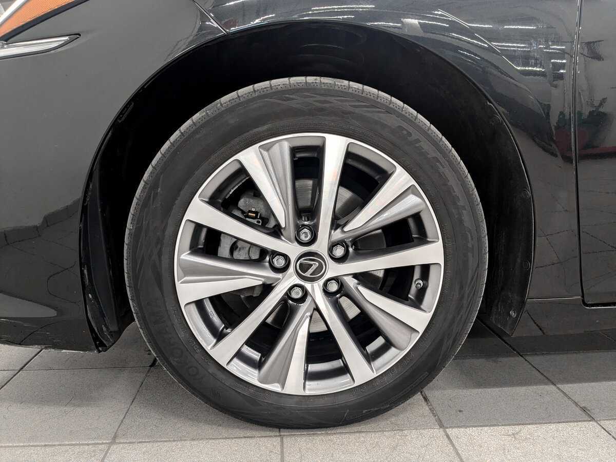 Купить Lexus ES 250, 2021, 92 360 км, фото №18