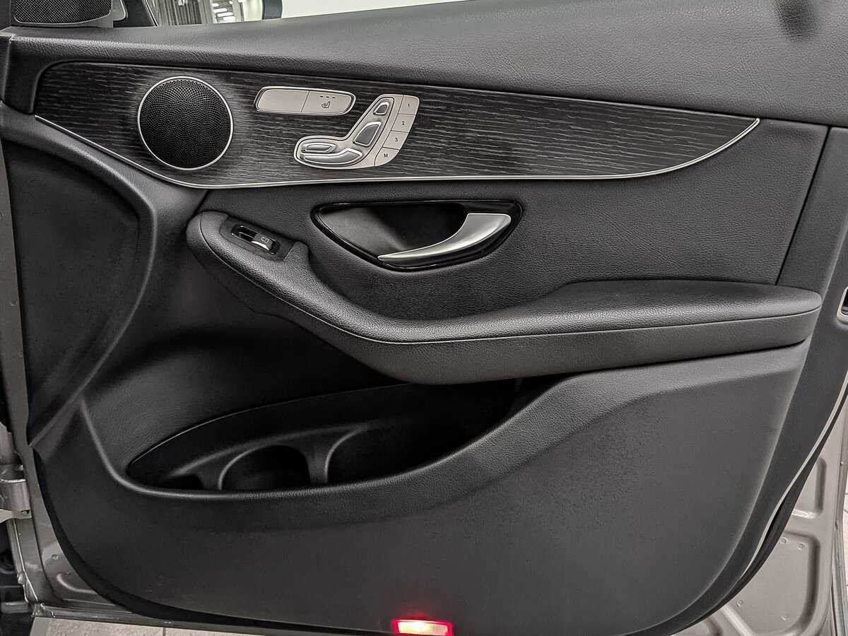 Купить Mercedes-Benz GLC 300 d, 2020, 88 066 км, фото №25