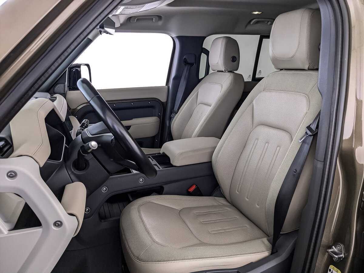 Купить Land Rover Defender 110, 2021, 51 833 км, фото №20