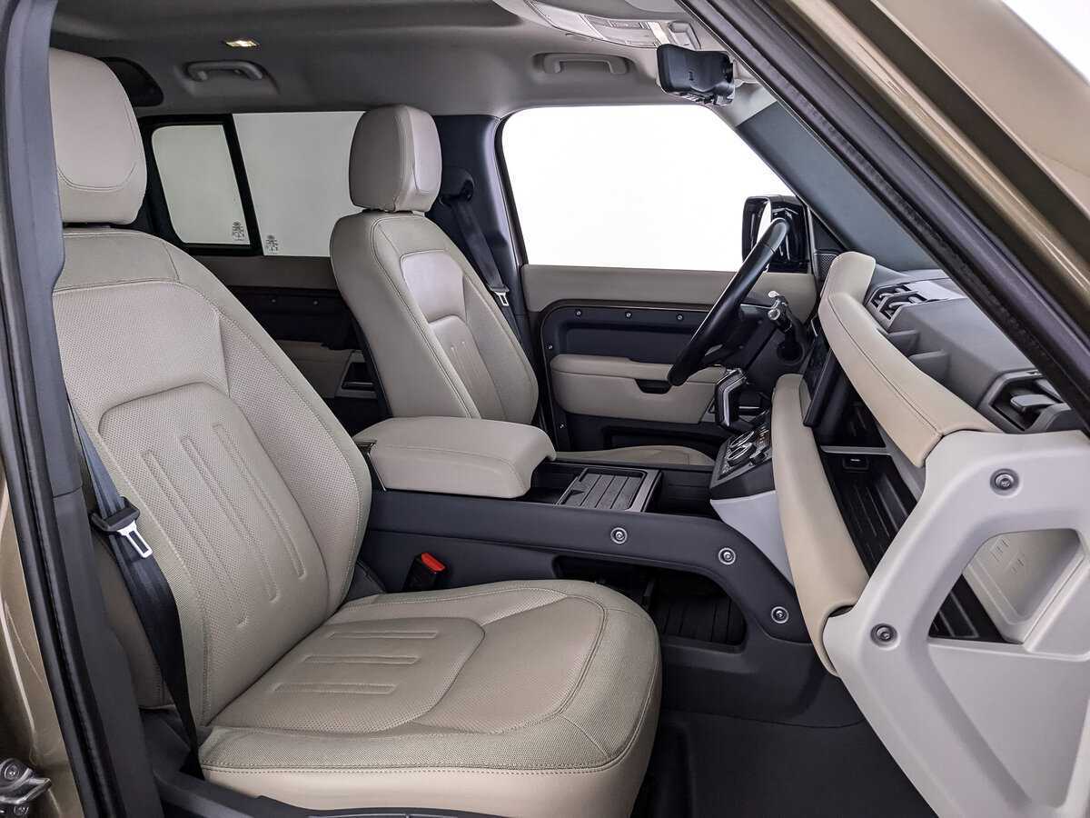 Купить Land Rover Defender 110, 2021, 51 833 км, фото №24