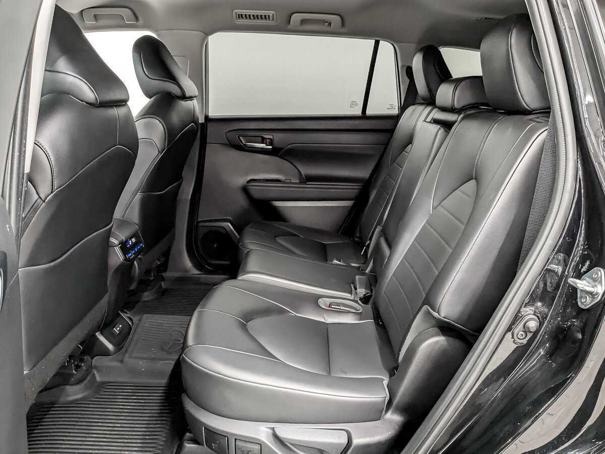 Купить Toyota Highlander, 2021, 56 873 км, фото №12