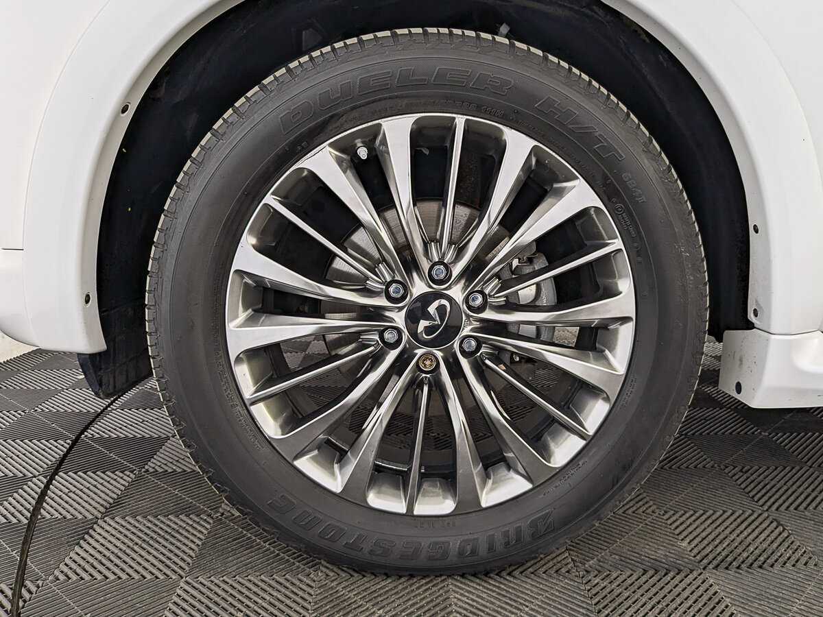 Купить Infiniti QX80, 2018, 55 913 км, фото №12