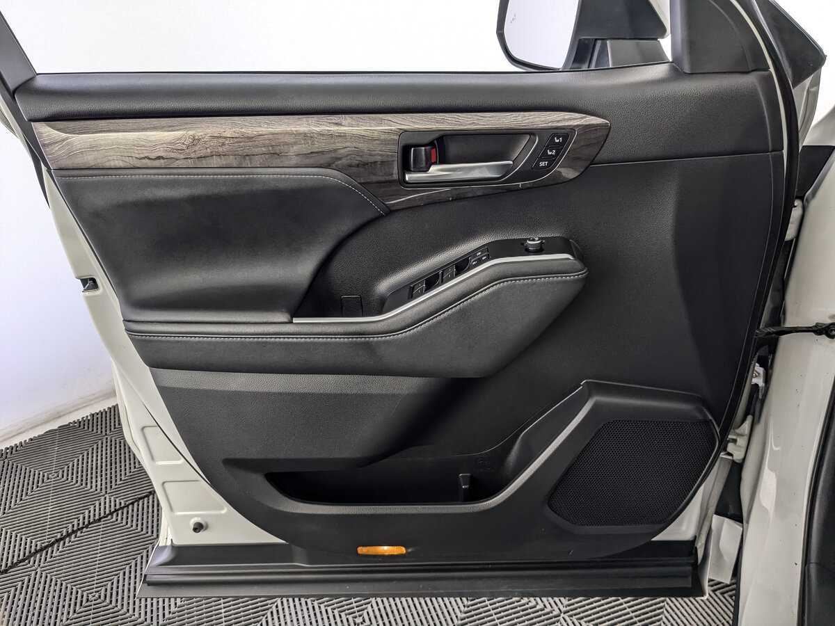 Купить Toyota Highlander, 2020, 78 135 км, фото №19
