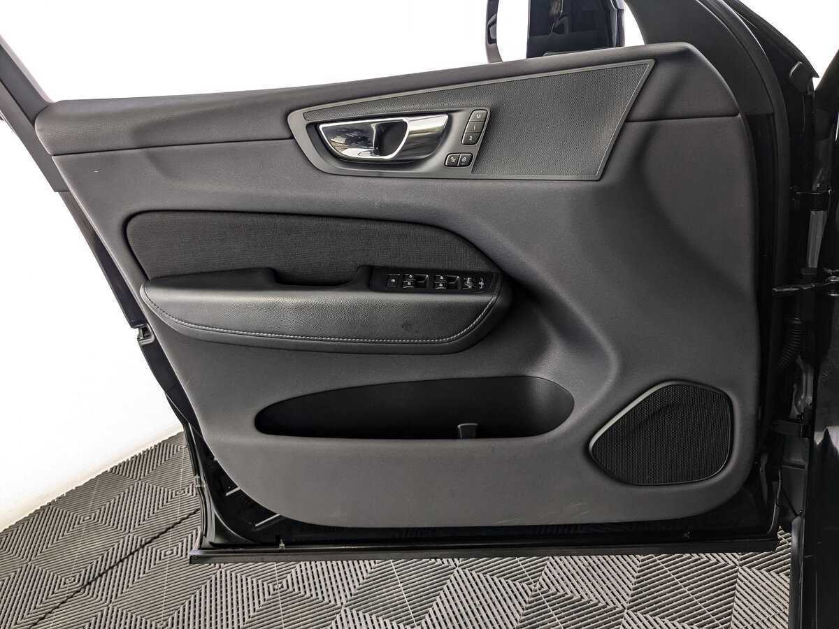 Купить Volvo XC60, 2021, 71 220 км, фото №18