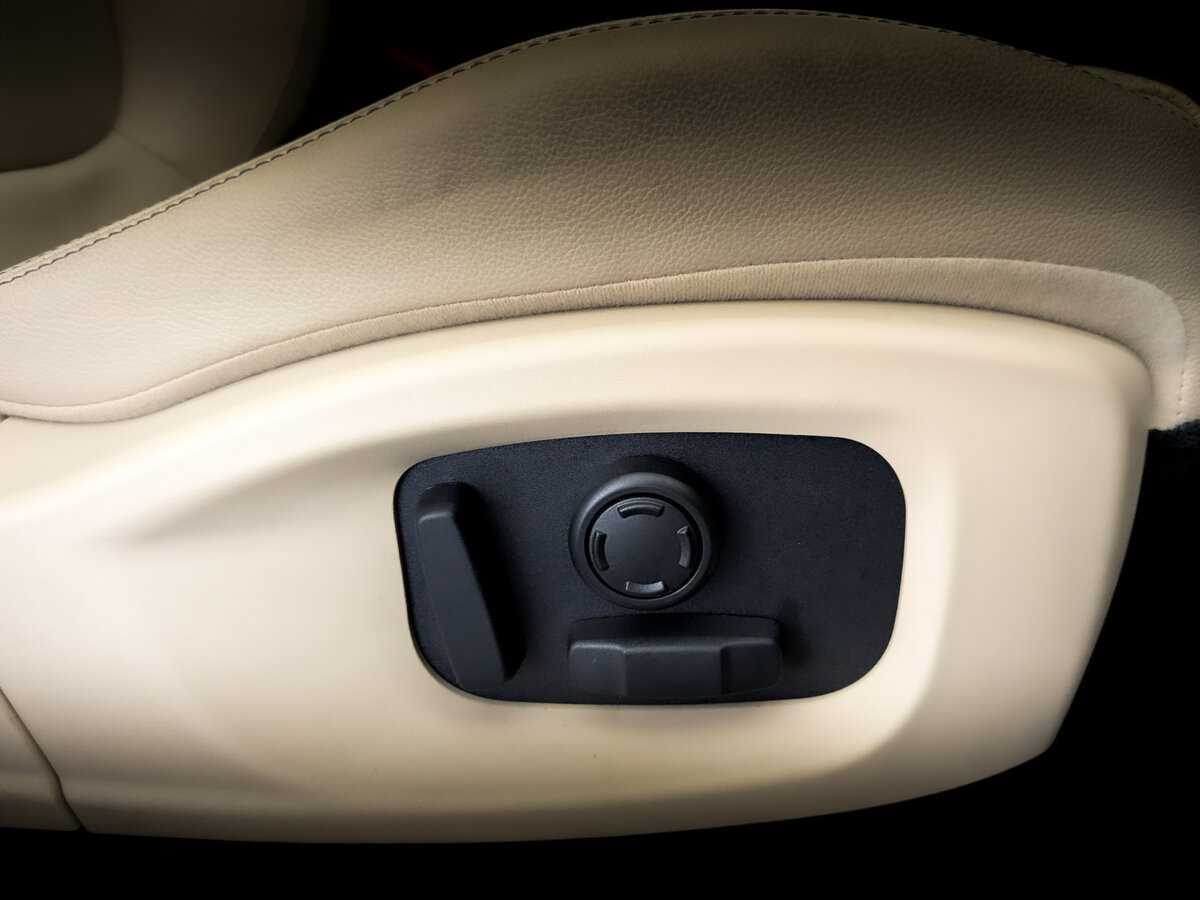 Купить Jaguar F-Pace, 2016, 29 189 км, фото №25