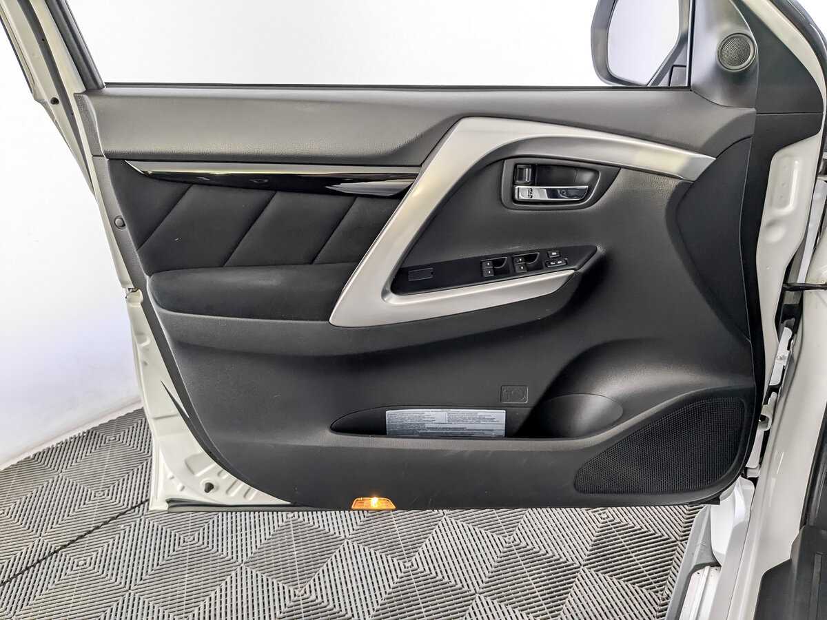 Купить Mitsubishi Pajero Sport, 2018, 112 548 км, фото №19