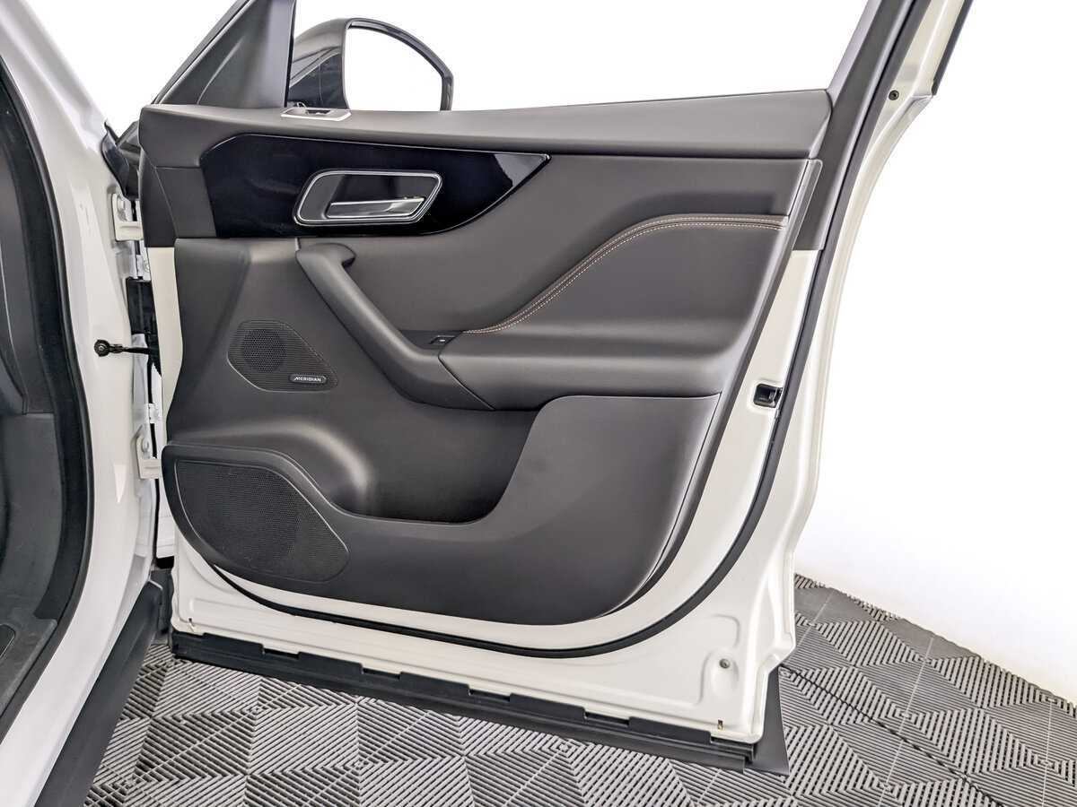 Купить Jaguar F-Pace, 2018, 37 587 км, фото №25