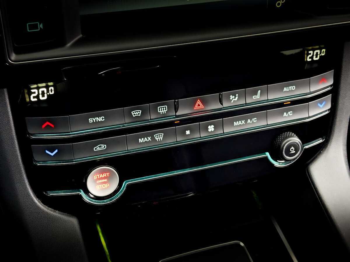 Купить Jaguar F-Pace, 2018, 37 587 км, фото №28