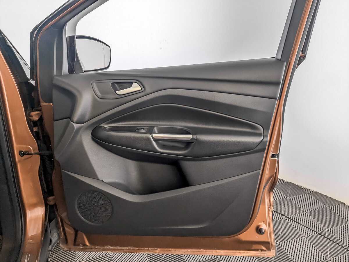 Купить Ford Kuga, 2018, 105 916 км, фото №24