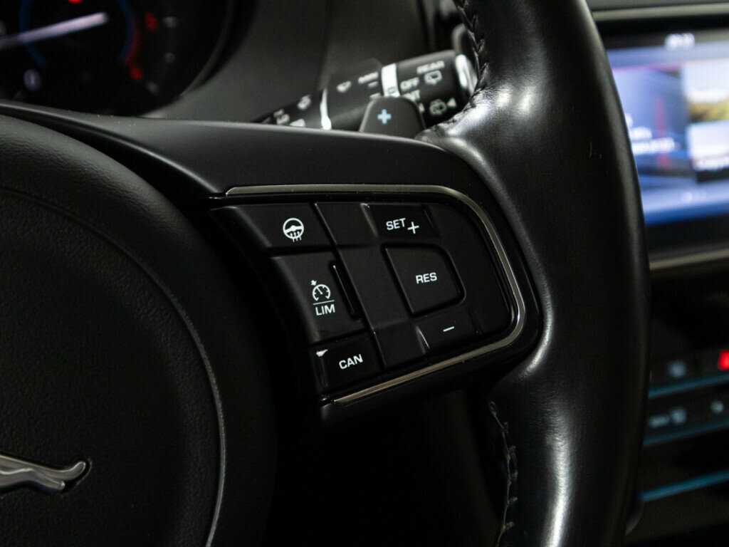 Купить Jaguar F-Pace, 2017, 73 860 км, фото №19