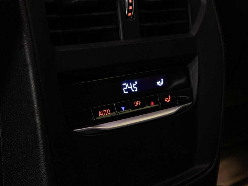 Купить BMW 3 серии 320d xDrive, 2019, 119 239 км, фото №18