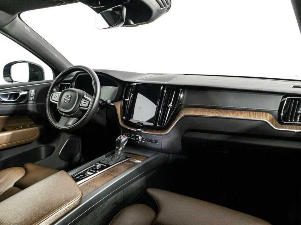 Купить Volvo XC60, 2021, 108 792 км, фото №9