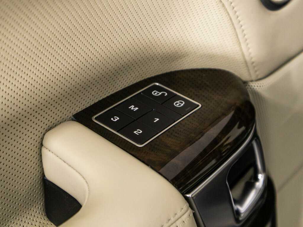 Купить Land Rover Range Rover Long, 2017, 128 599 км, фото №17