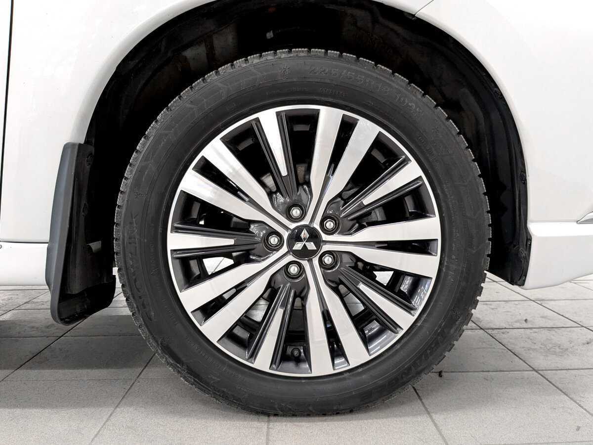 Купить Mitsubishi Outlander, 2022, 8 874 км, фото №18