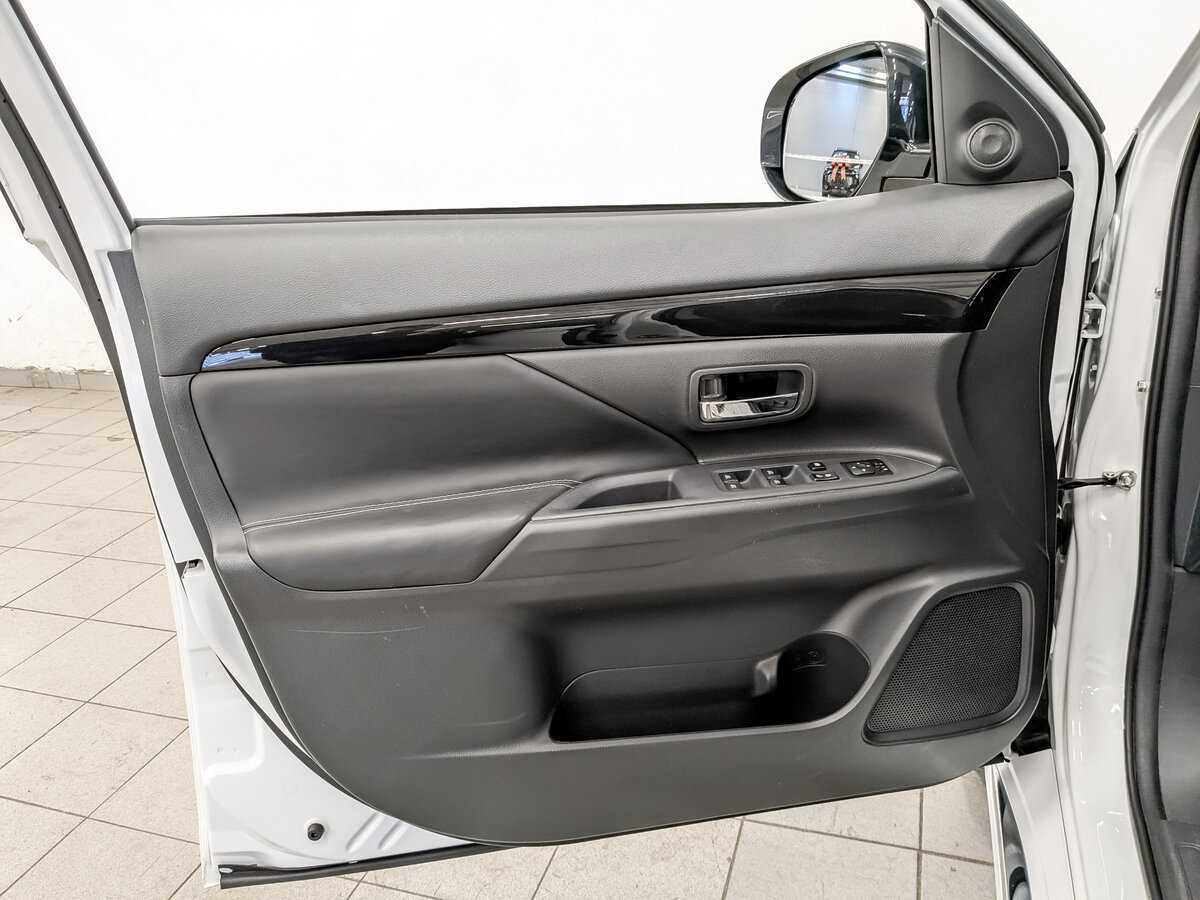 Купить Mitsubishi Outlander, 2022, 28 207 км, фото №17