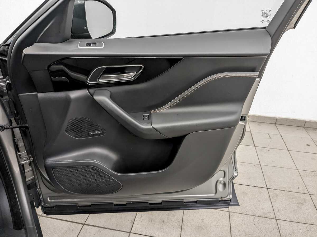 Купить Jaguar F-Pace, 2018, 77 584 км, фото №24