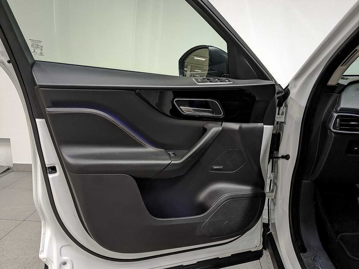 Купить Jaguar F-Pace, 2018, 113 874 км, фото №17