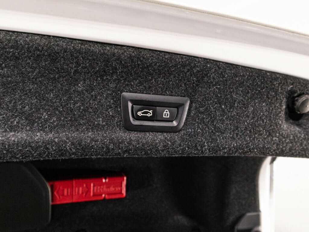 Купить BMW 3 серии 320d xDrive, 2020, 43 122 км, фото №16