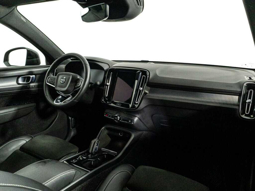 Купить Volvo XC40, 2021, 86 589 км, фото №9