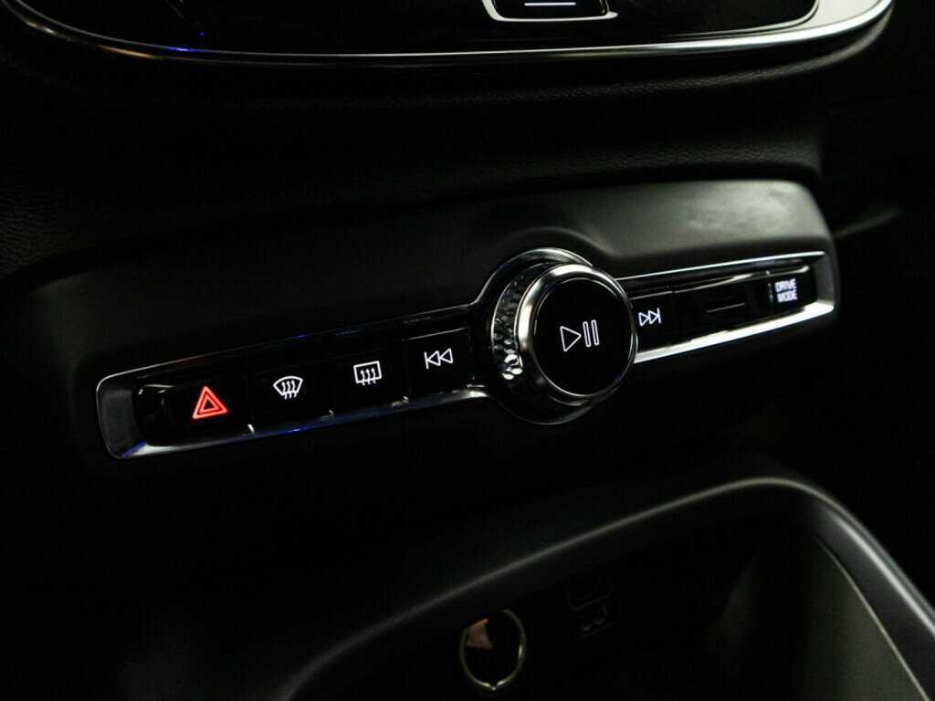 Купить Volvo XC40, 2021, 86 589 км, фото №21