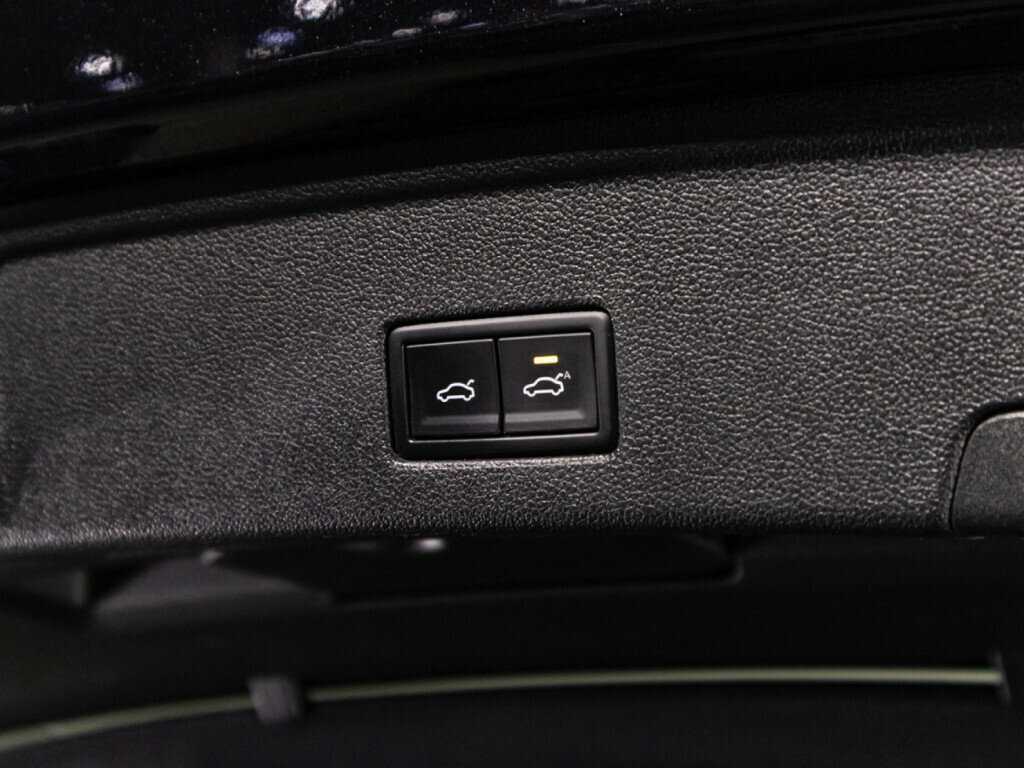 Купить Volkswagen Touareg, 2019, 138 328 км, фото №15