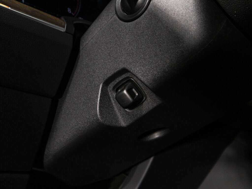 Купить Volkswagen Touareg, 2019, 138 328 км, фото №18