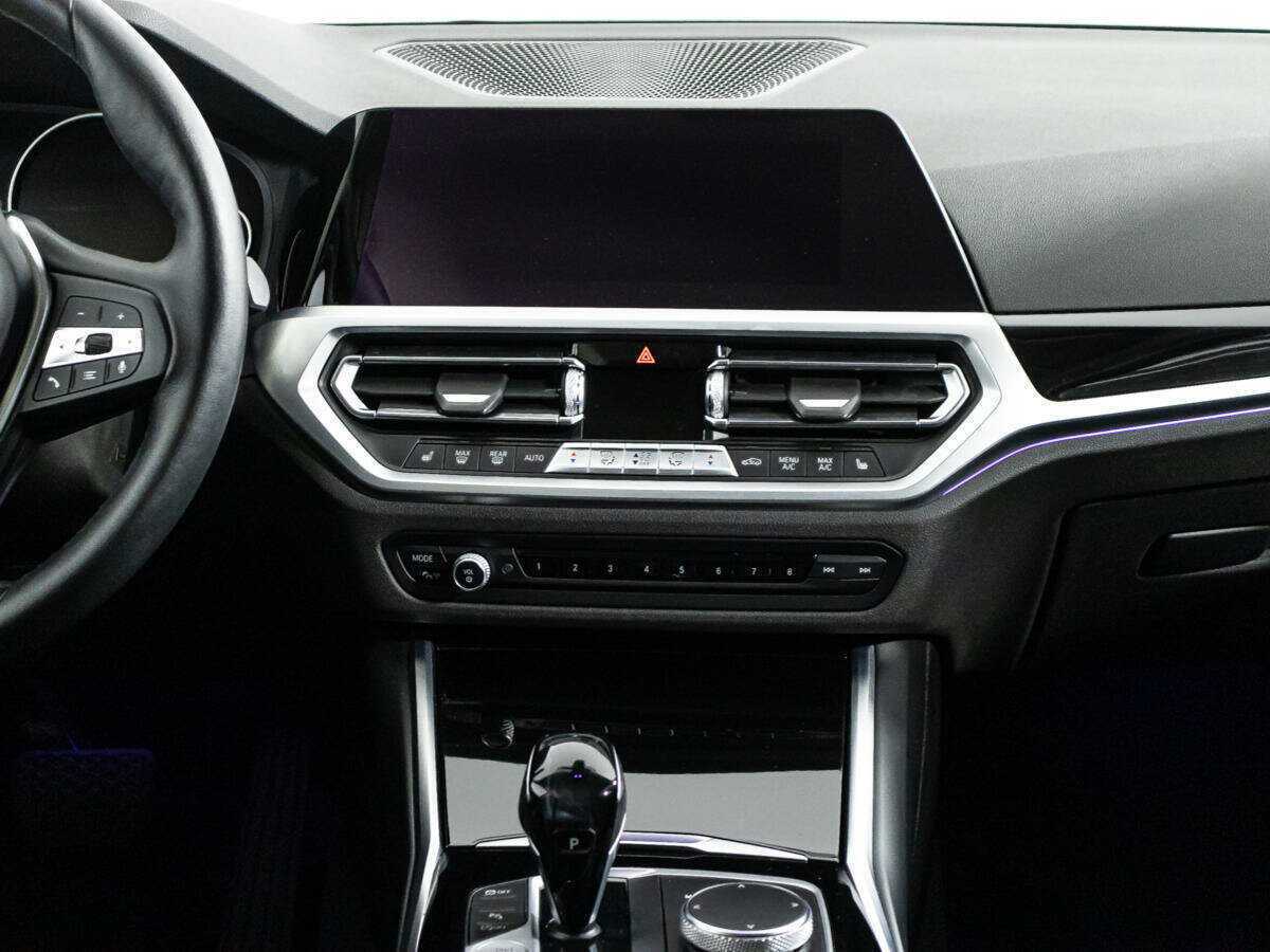 Купить BMW 3 серии 318d, 2020, 73 969 км, фото №13