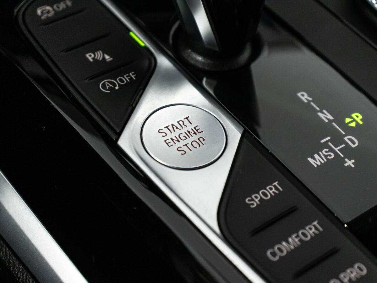 Купить BMW 3 серии 318d, 2020, 73 969 км, фото №19