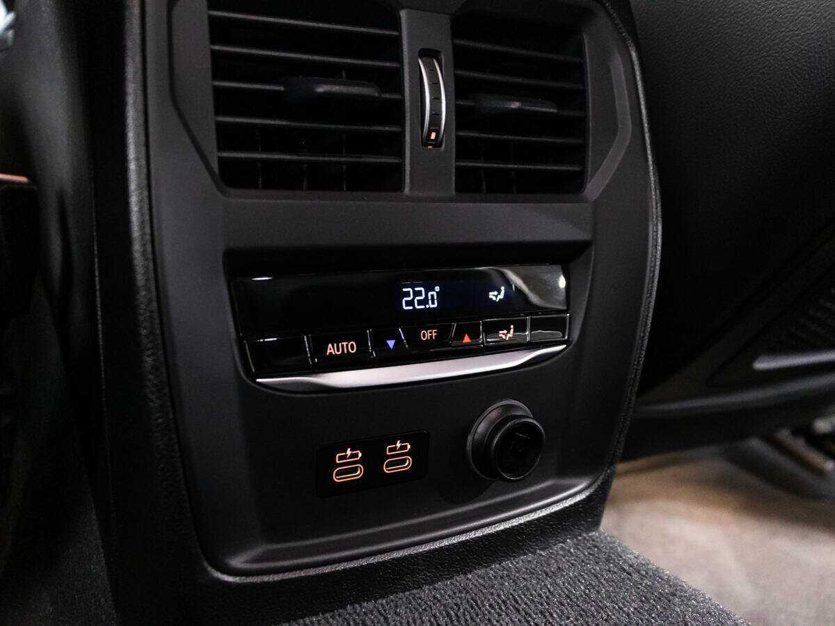 Купить BMW 3 серии 318d, 2020, 73 969 км, фото №22