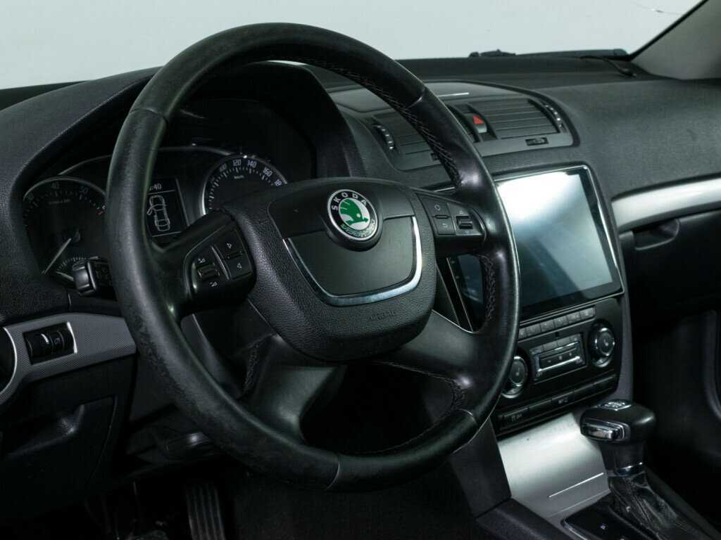 Купить Skoda Octavia DSG7, 2011, 288 145 км, фото №12