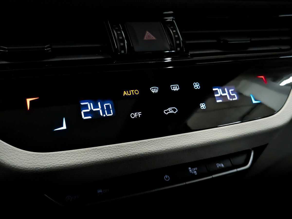 Купить Hongqi HS5, 2024, 3 580 км, фото №27