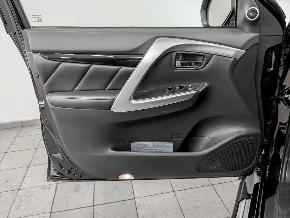 Купить Mitsubishi Pajero Sport, 2019, 133 760 км, фото №17