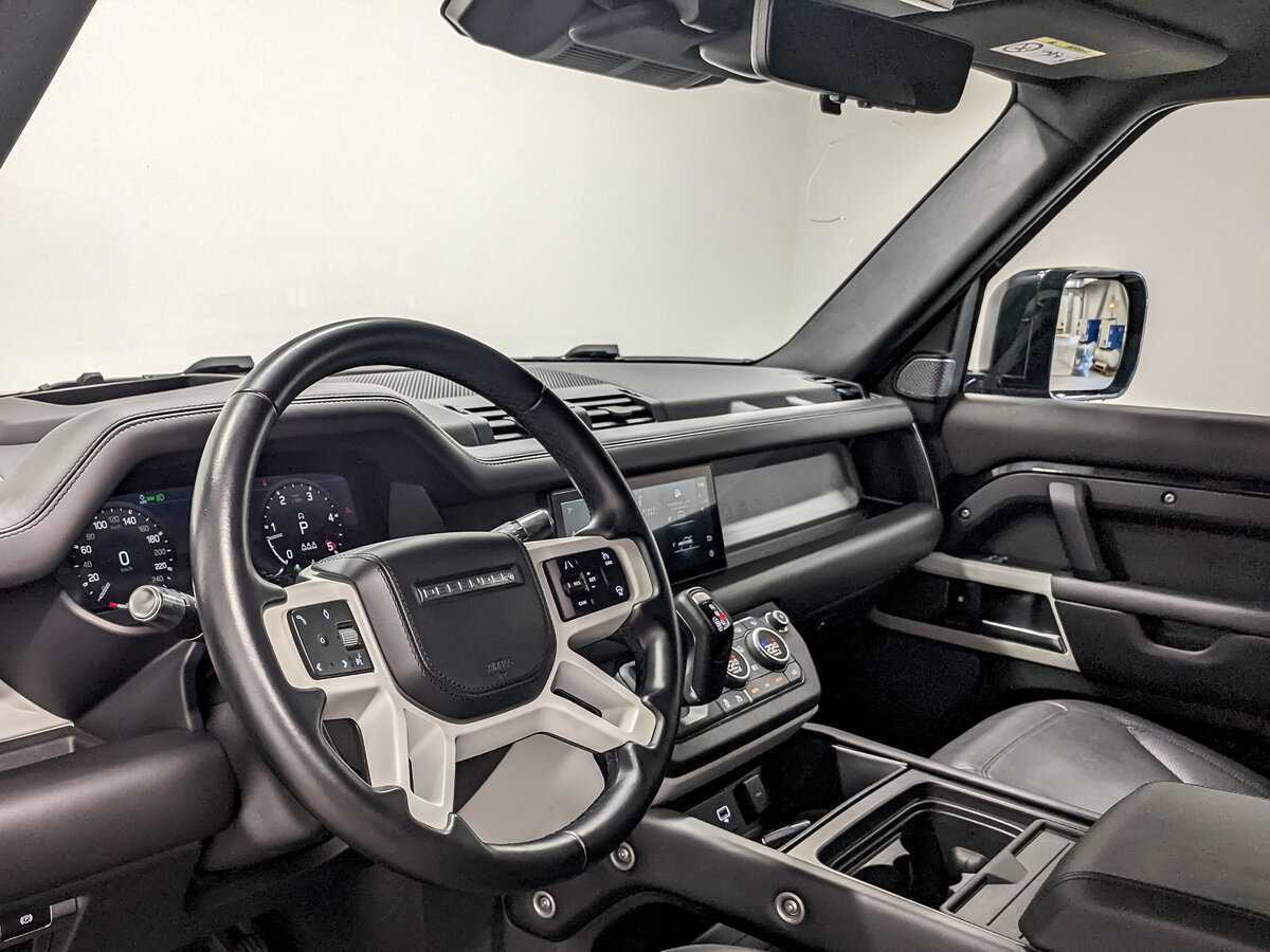 Купить Land Rover Defender 90, 2021, 42 933 км, фото №16