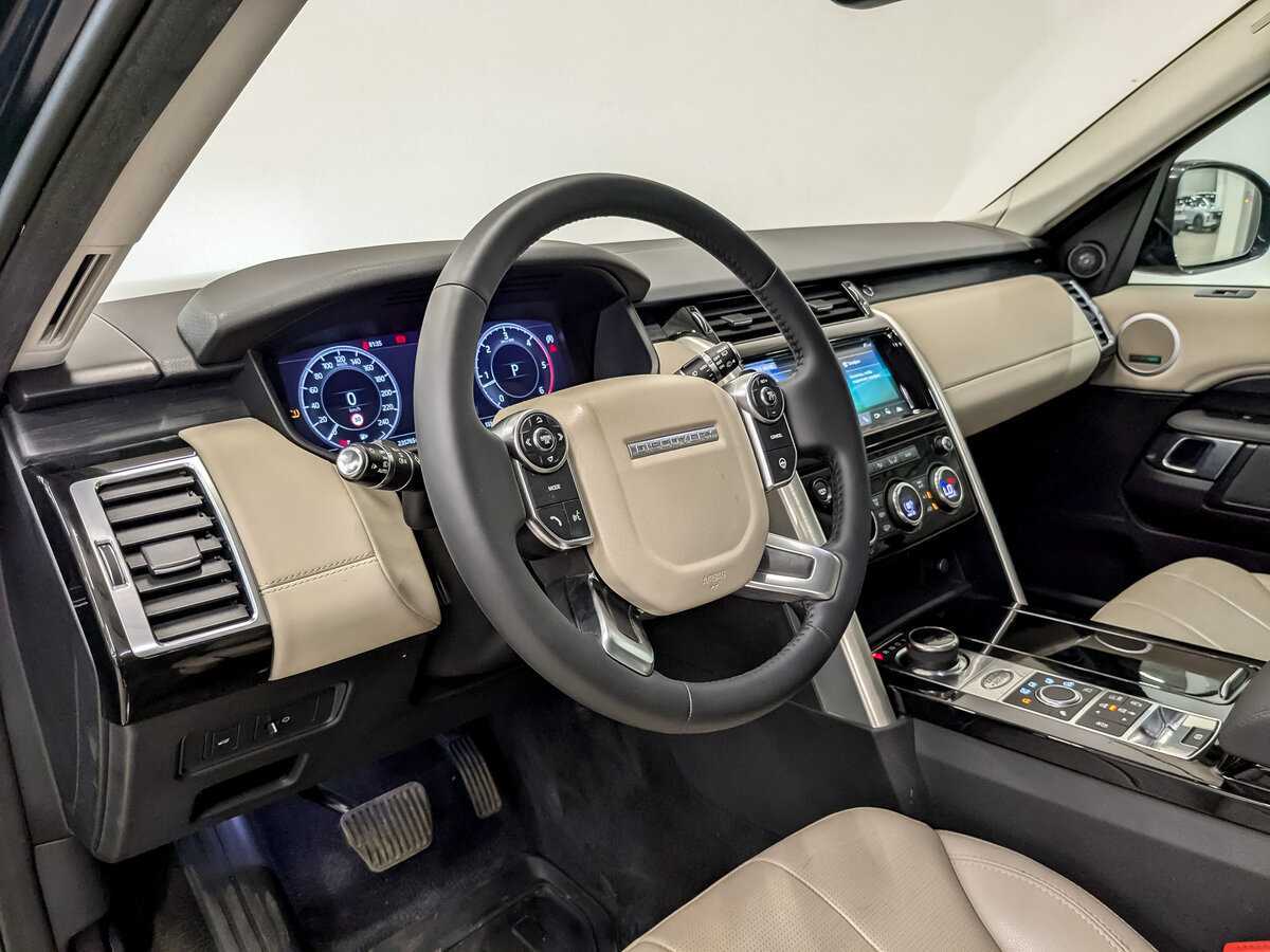 Купить Land Rover Discovery, 2018, 235 759 км, фото №16