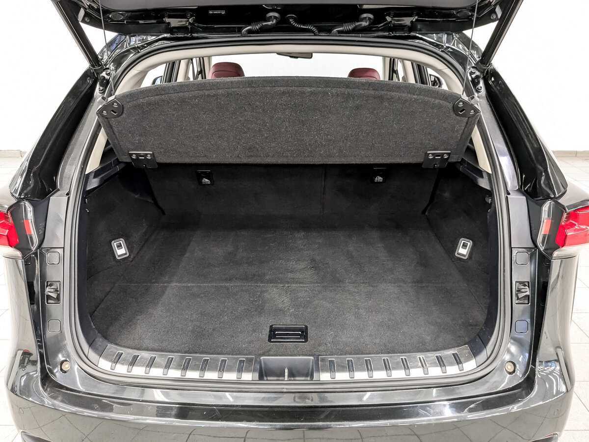 Купить Lexus NX 300, 2018, 180 729 км, фото №10