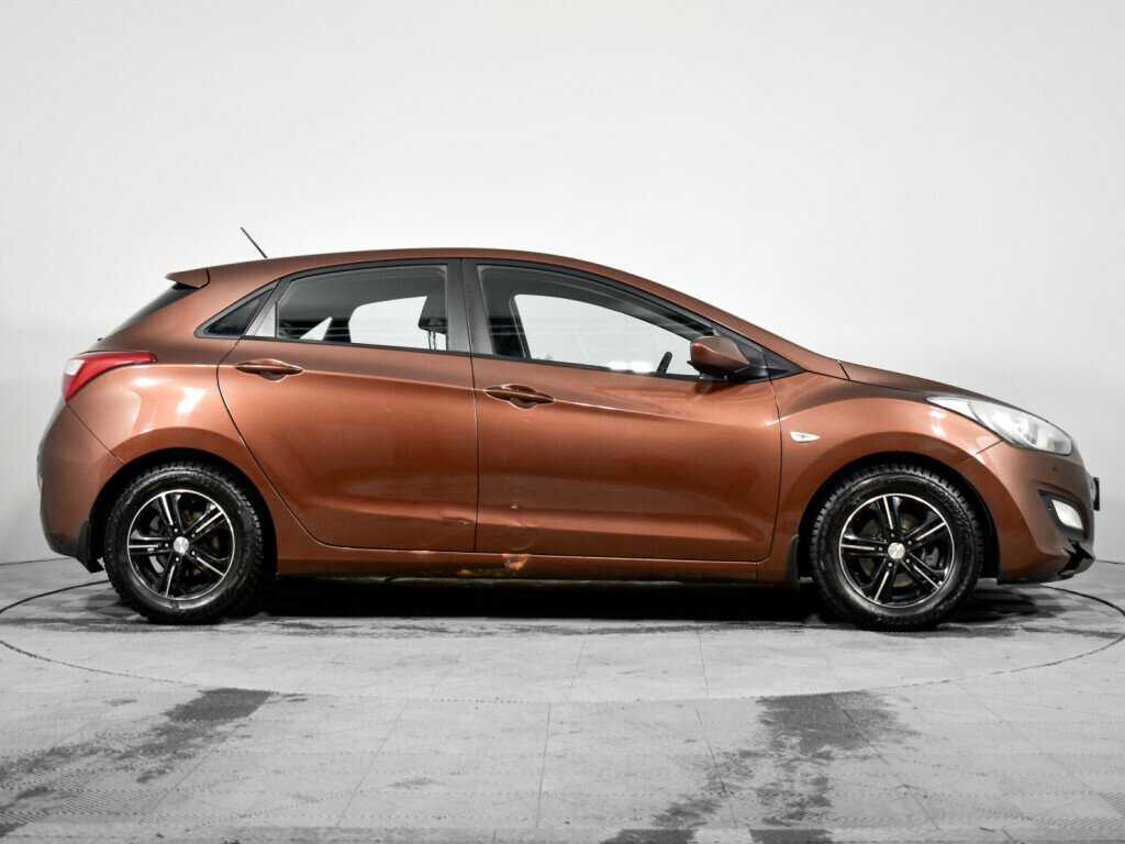 Купить Hyundai i30, 2013, 119 000 км, фото №4