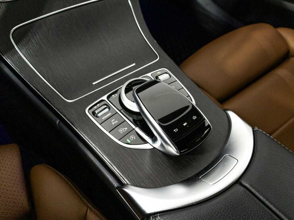 Купить Mercedes-Benz C-Класс 180, 2019, 26 610 км, фото №17