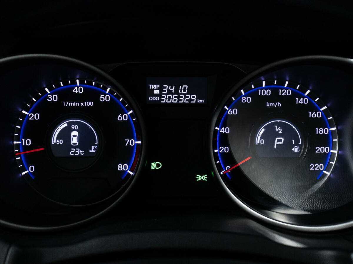 Купить Hyundai ix35, 2011, 306 325 км, фото №12