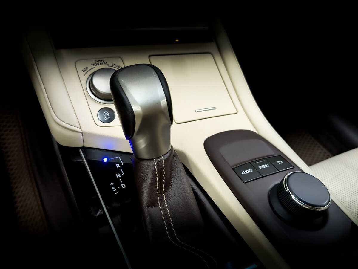 Купить Lexus ES 200, 2015, 174 571 км, фото №27