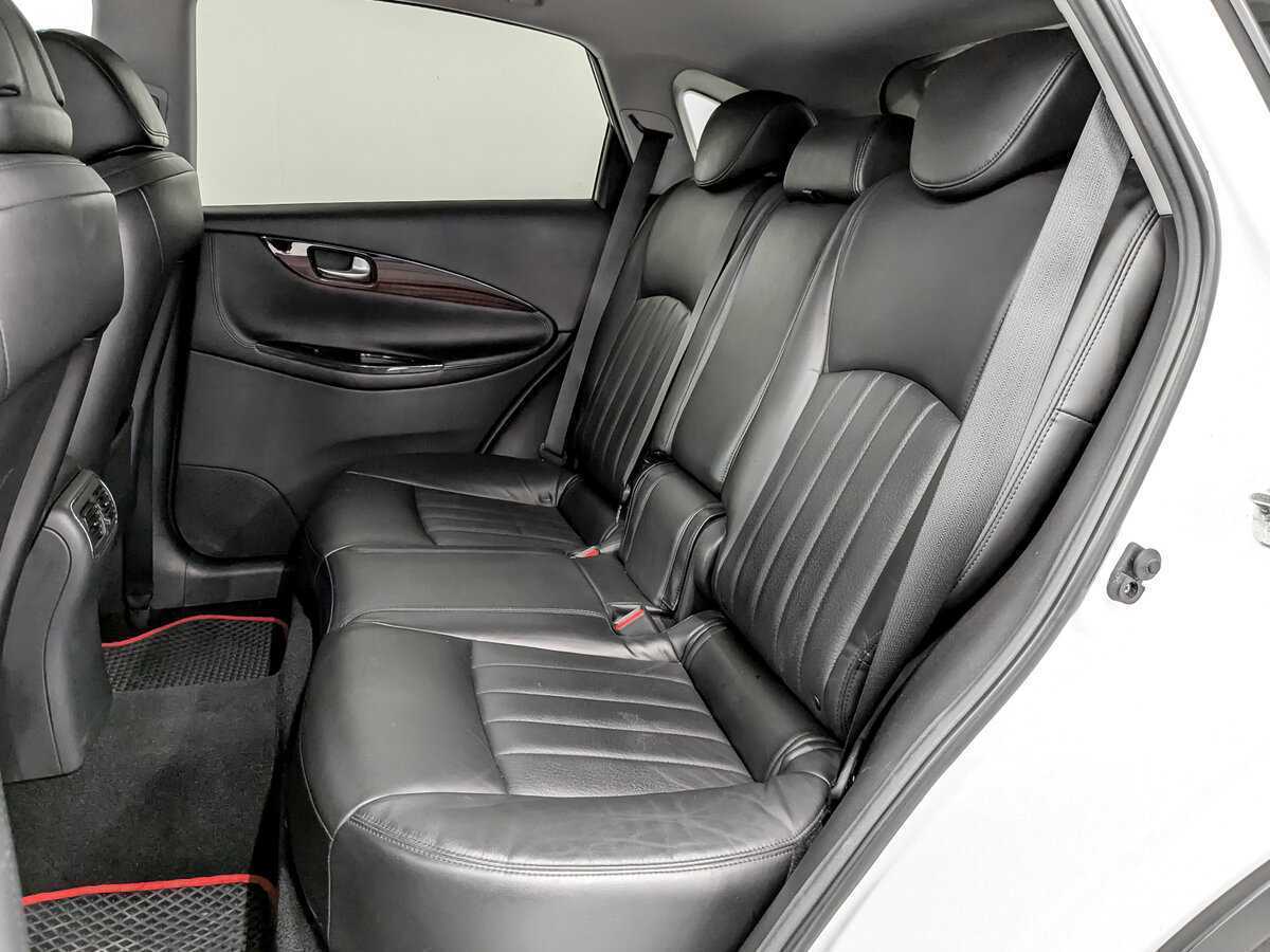 Купить Infiniti QX50, 2016, 184 904 км, фото №12