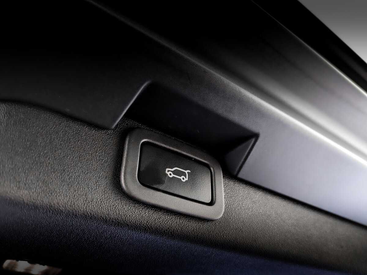 Купить Land Rover Discovery, 2019, 97 974 км, фото №26