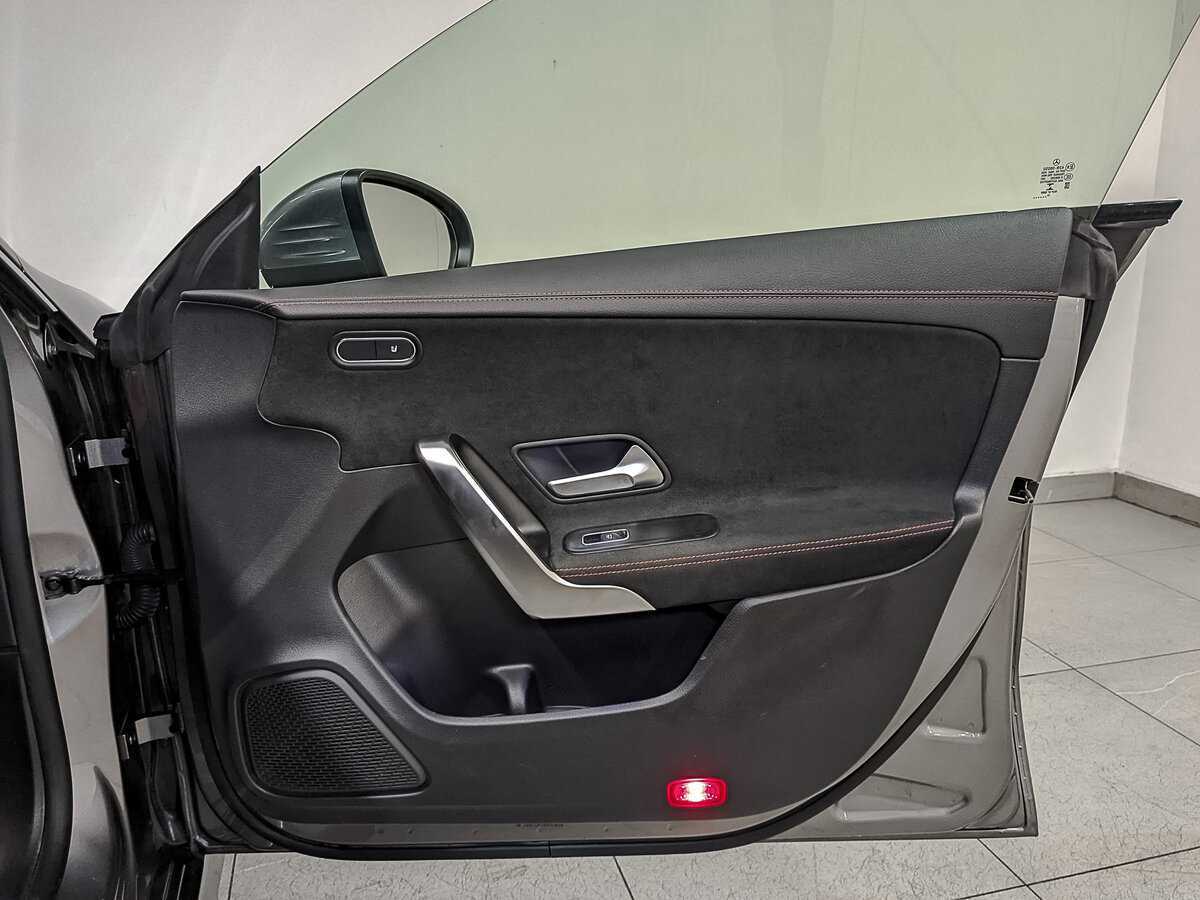 Купить Mercedes-Benz CLA 200, 2021, 77 820 км, фото №25