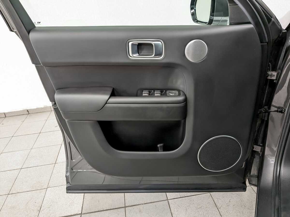 Купить LiXiang L9 44.5 kWh, 2023, 42 449 км, фото №19