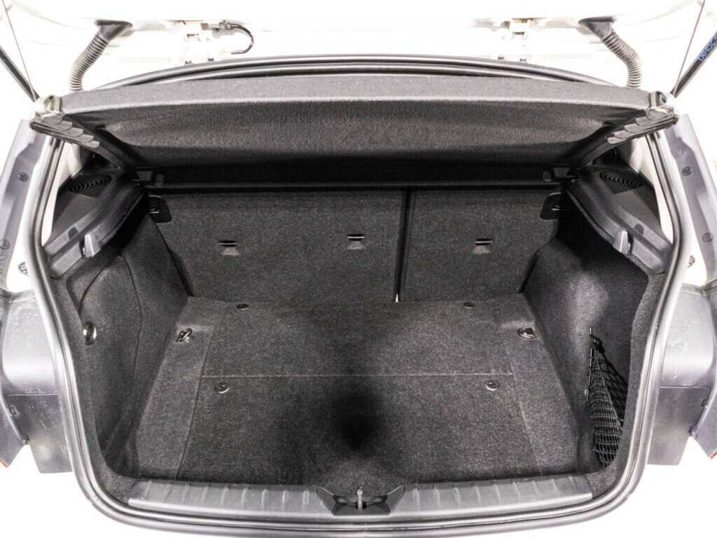 Купить BMW 1 серии 120i, 2016, 172 177 км, фото №14