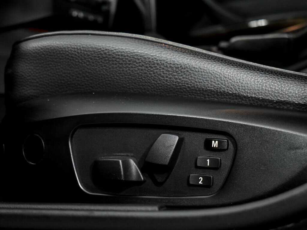 Купить BMW 3 серии 325xi, 2009, 127 230 км, фото №8