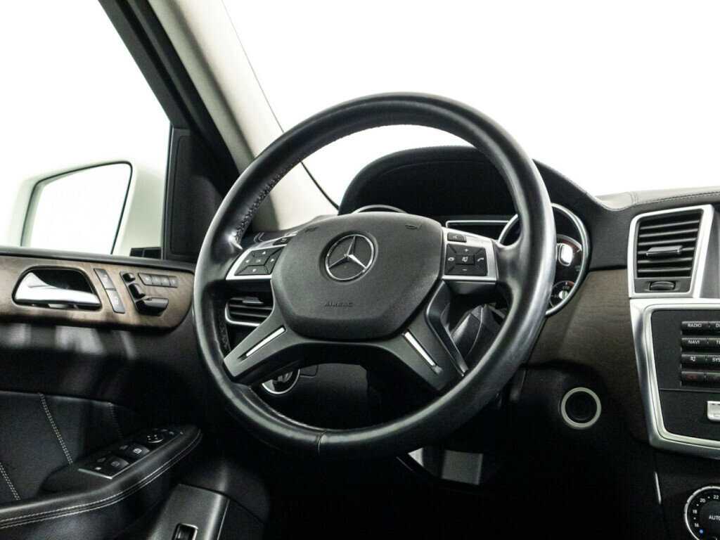 Купить Mercedes-Benz GL-Класс 350 CDI BlueTEC, 2015, 83 770 км, фото №26