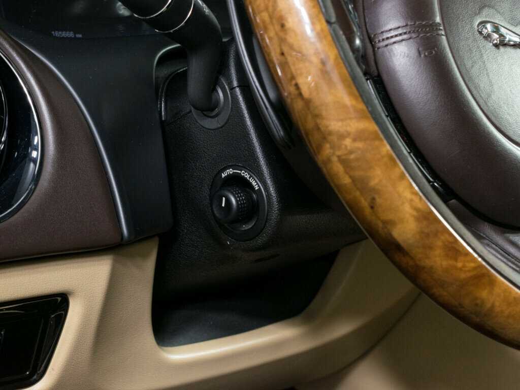 Купить Jaguar XJ, 2010, 165 165 км, фото №16
