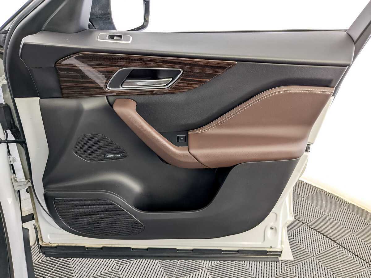 Купить Jaguar F-Pace, 2016, 141 476 км, фото №26