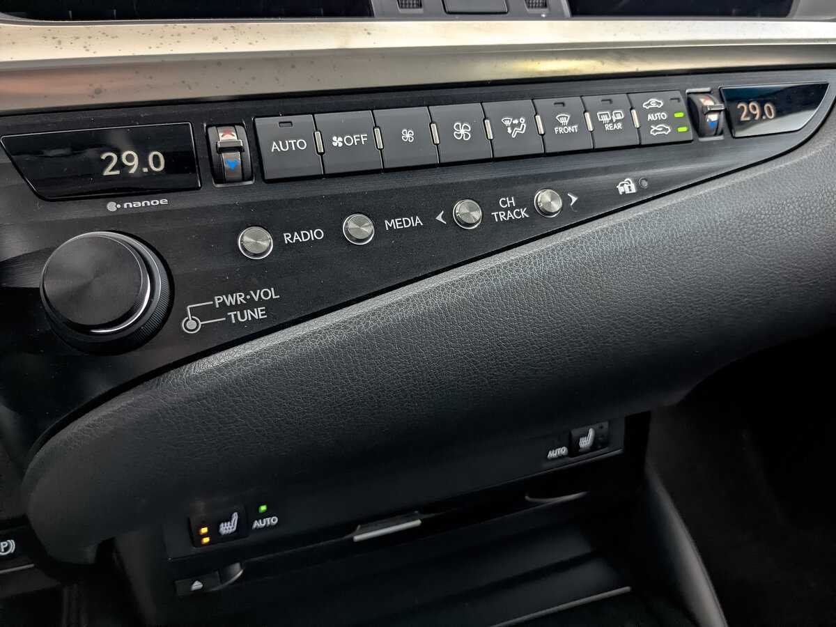 Купить Lexus ES 250, 2020, 121 283 км, фото №21